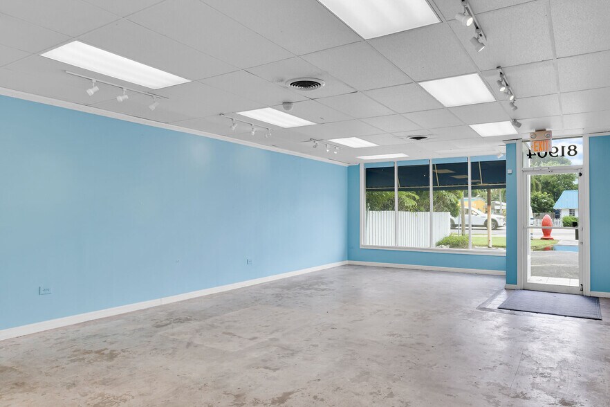 More Photos Of 81900-81906 Overseas Hwy, Islamorada General Retail For Sale