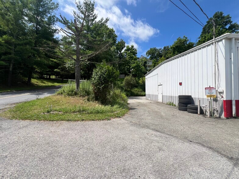 More Photos Of 185 Route 17 M, Harriman Auto Repair For Sale