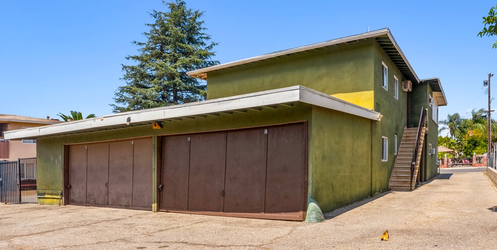 More Photos Of 1072 W Wilson St, Pomona Apartments For Sale