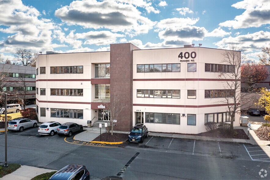 More Photos Of 400 Perrine Rd, Old Bridge Medical For Lease
