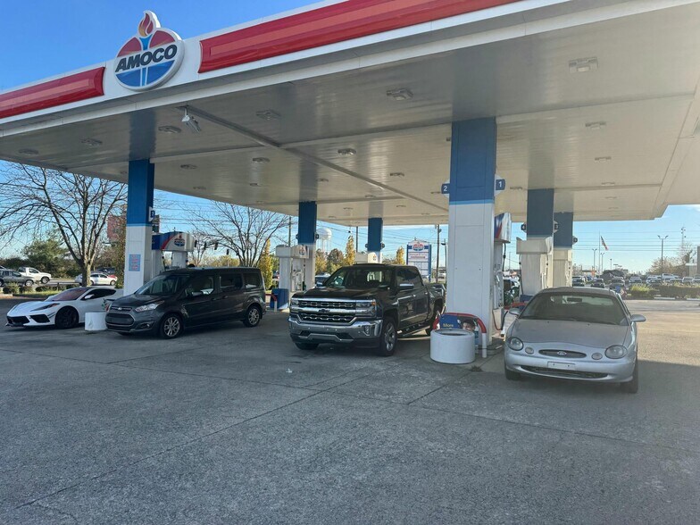 More Photos Of 1001 Elizabeth Dr, Nicholasville Service Station For Sale