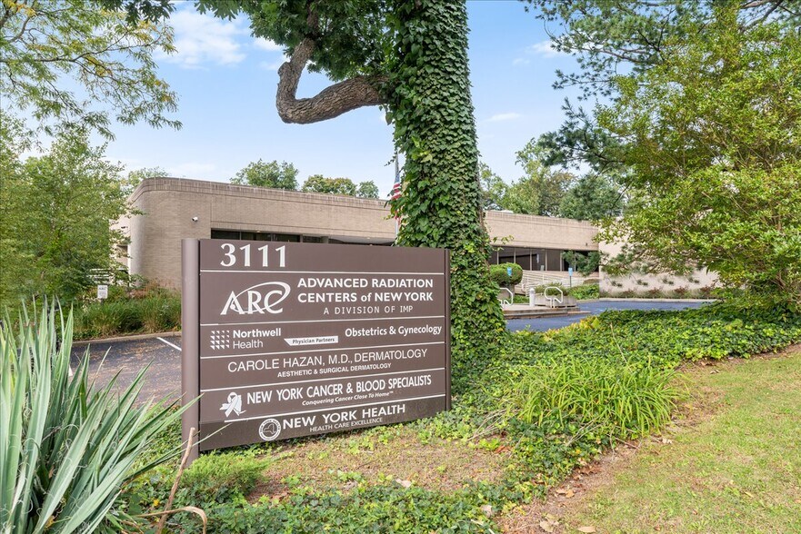 More Photos Of 3111 New Hyde Park Rd, New Hyde Park Medical For Lease