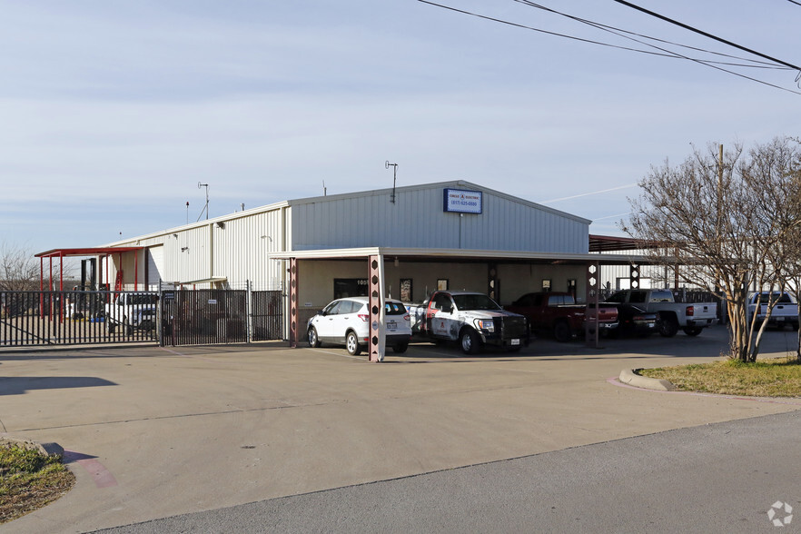 Primary Photo Of 1051 Kennedy Ln, Saginaw Industrial For Sale