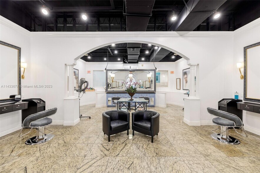 More Photos Of 520 Biltmore Way, Coral Gables Storefront Retail Office For Sale