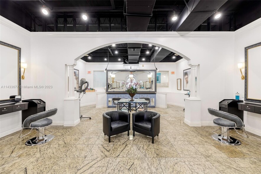 More Photos Of 520 Biltmore Way, Coral Gables Storefront Retail Office For Lease