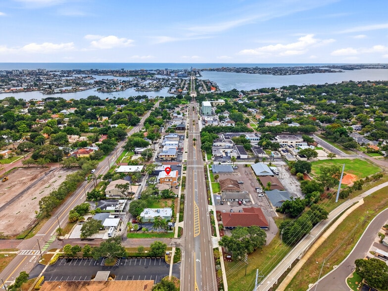 More Photos Of 7024 Central Ave, Saint Petersburg Medical For Sale