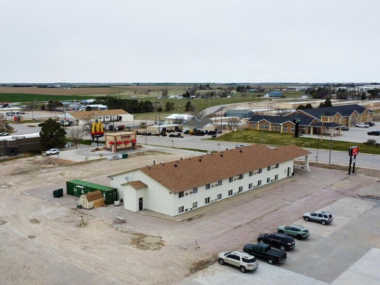 More Photos Of 1419 W 3rd St, Alliance Hotel For Sale