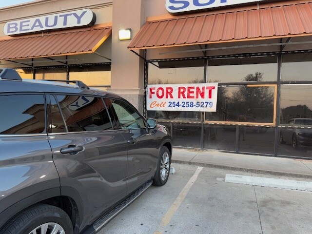 More Photos Of 311 E Stan Schlueter Loop, Killeen Storefront For Lease