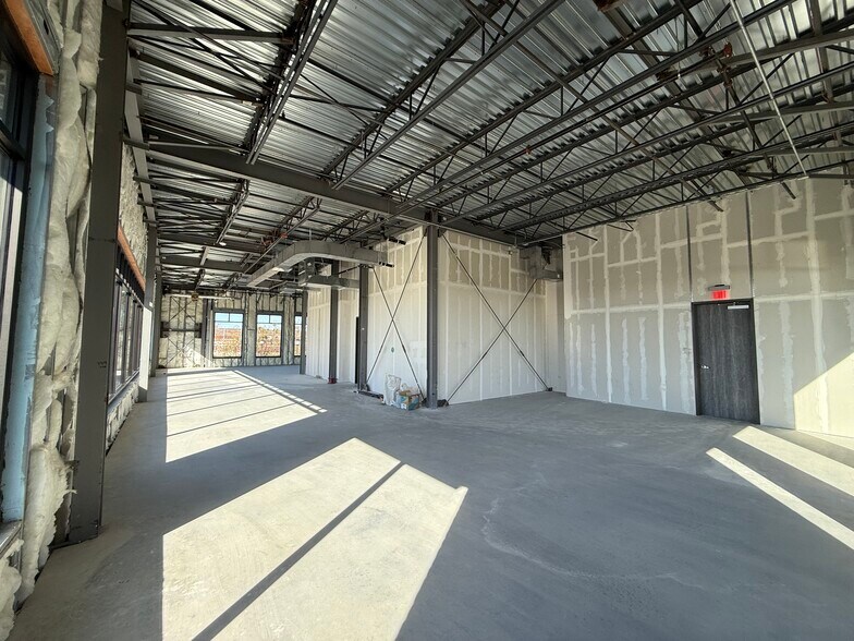 More Photos Of 2801 McKinney St, Melissa Unknown For Lease