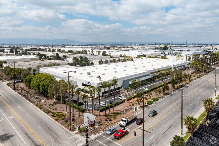More Photos Of 10509 Business Dr, Fontana Warehouse For Lease