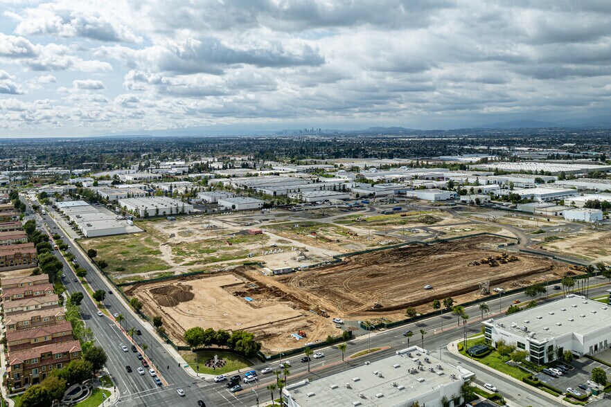 More Photos Of 12551 Telegraph Rd, Santa Fe Springs Unknown For Lease