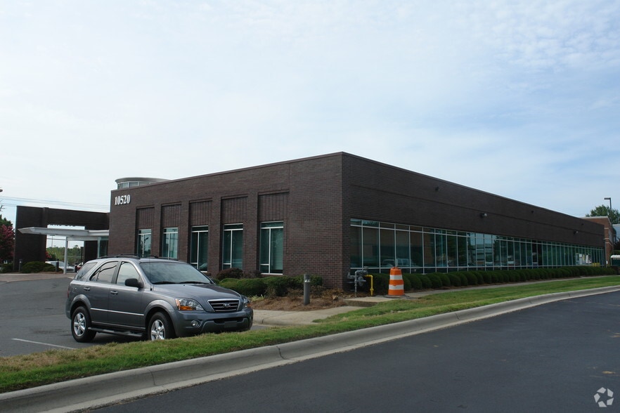 More Photos Of 10520 Park Rd S, Charlotte Medical For Lease