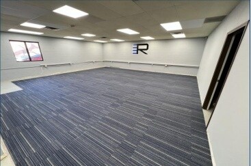 More Photos Of 7846-7862 W Central Ave, Toledo Showroom For Lease