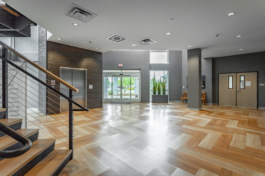 More Photos Of 1949 Gunbarrel Rd, Chattanooga Medical For Lease