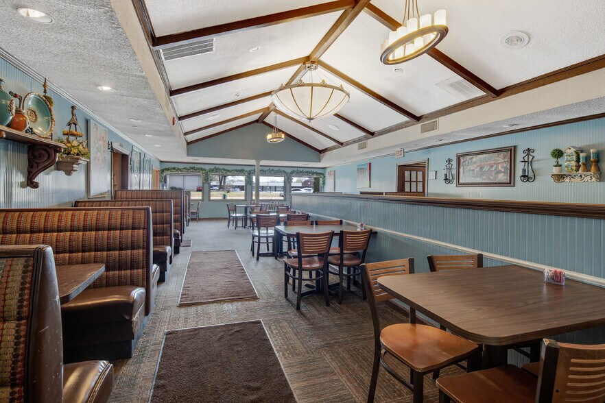 More Photos Of 1226 Main St, Southaven Restaurant For Sale