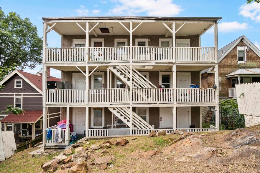 More Photos Of 134 Chestnut Ave, Waterbury Apartments For Sale