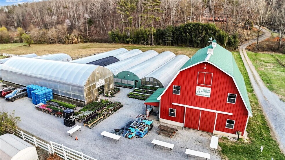 More Photos Of 1356 Coopers Cove Rd, Hardy Specialty For Sale