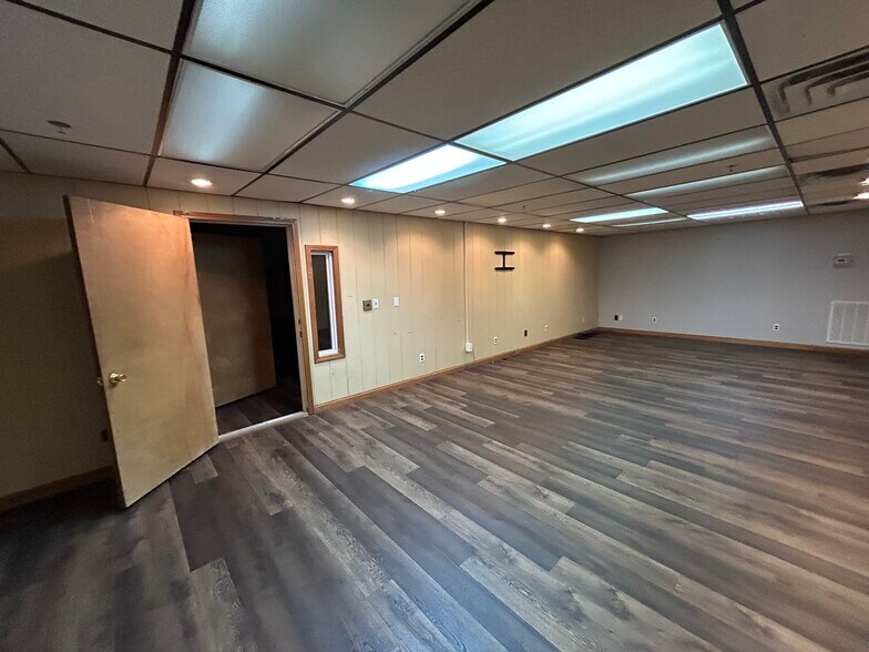 More Photos Of 198 George St, Beckley Research And Development For Sale