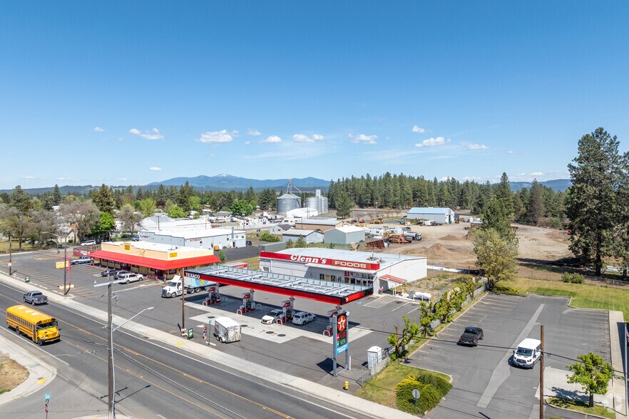 More Photos Of 11810 N Market St, Mead Freestanding For Sale