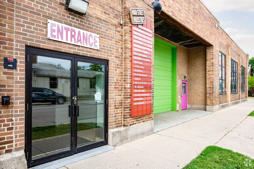 More Photos Of 931 E Main St, Madison Manufacturing For Lease