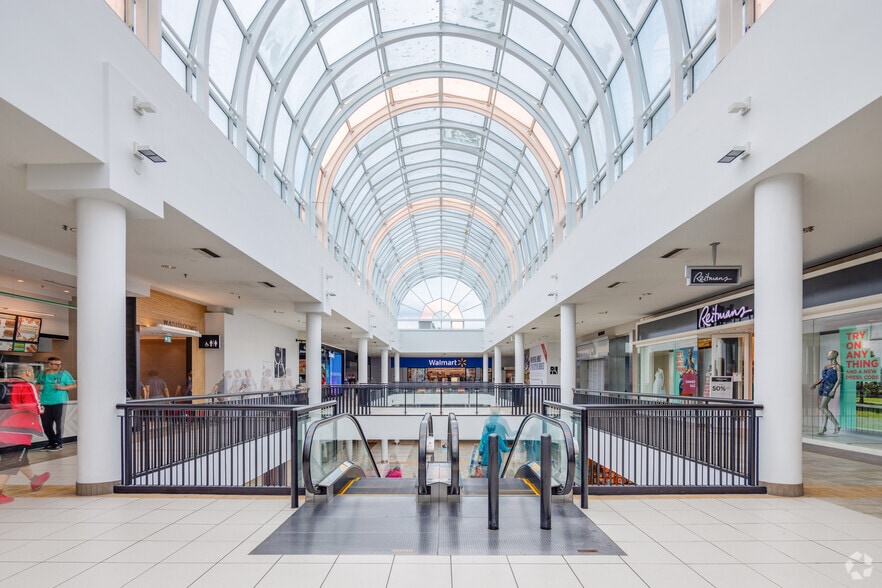 More Photos Of 9855 Austin Rd, Burnaby Unknown For Lease