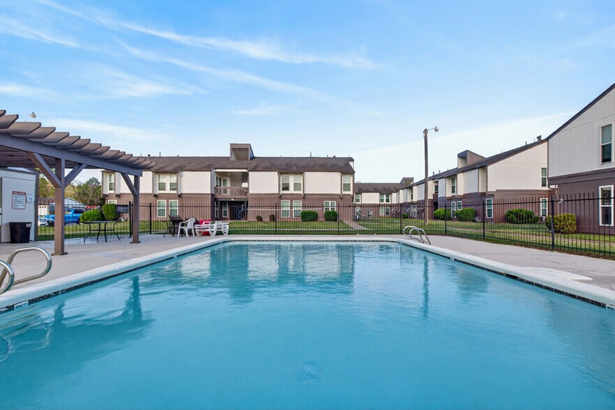 More Photos Of 407 Galaxy Road, Sapulpa Apartments For Sale