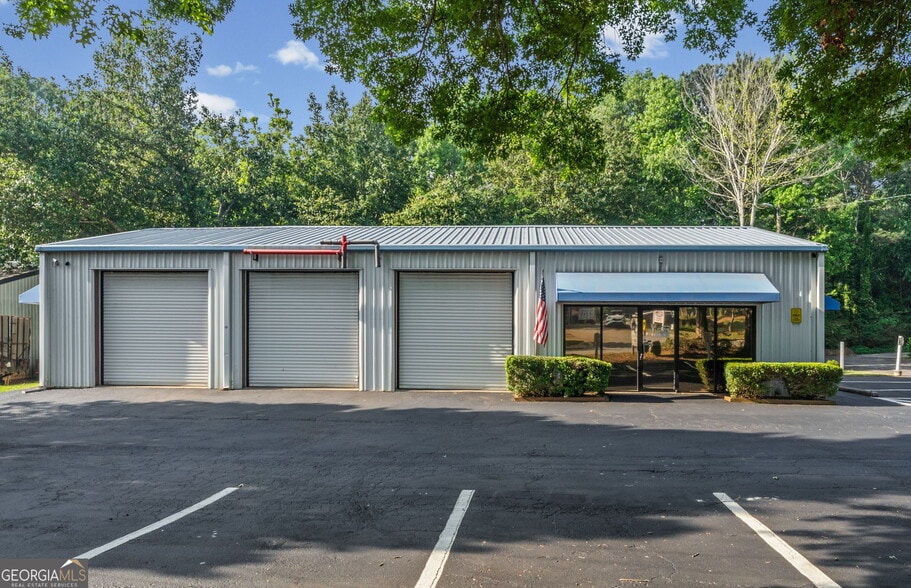 Primary Photo Of 12 Tower Pl, Newnan Service For Lease