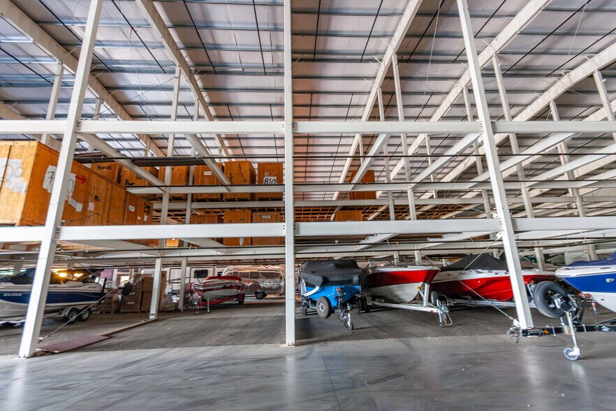 More Photos Of 4700 Marketplace Dr, Johnstown Warehouse For Sale