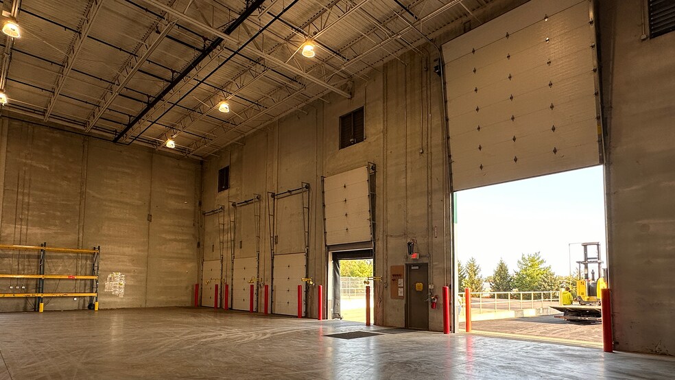 More Photos Of 9175 S Innovation Dr, Daleville Warehouse For Sale