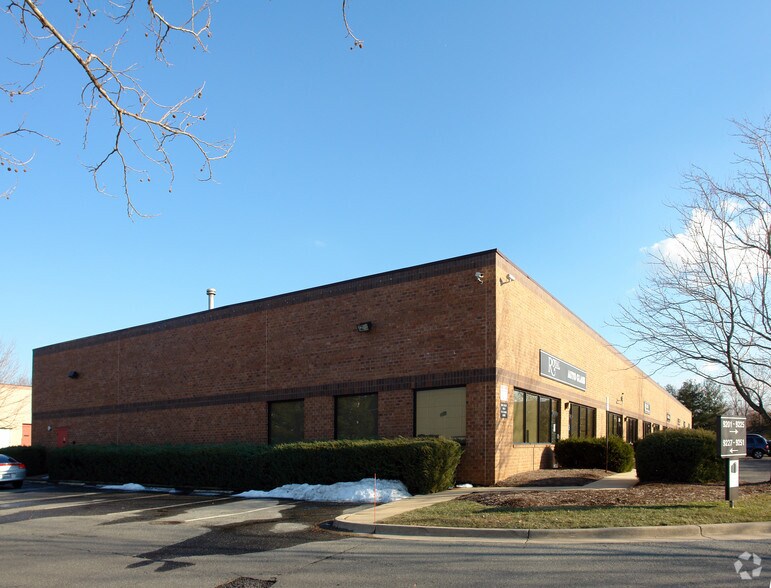 More Photos Of 9201-9225 Hampton Overlook, Capitol Heights Light Distribution For Lease