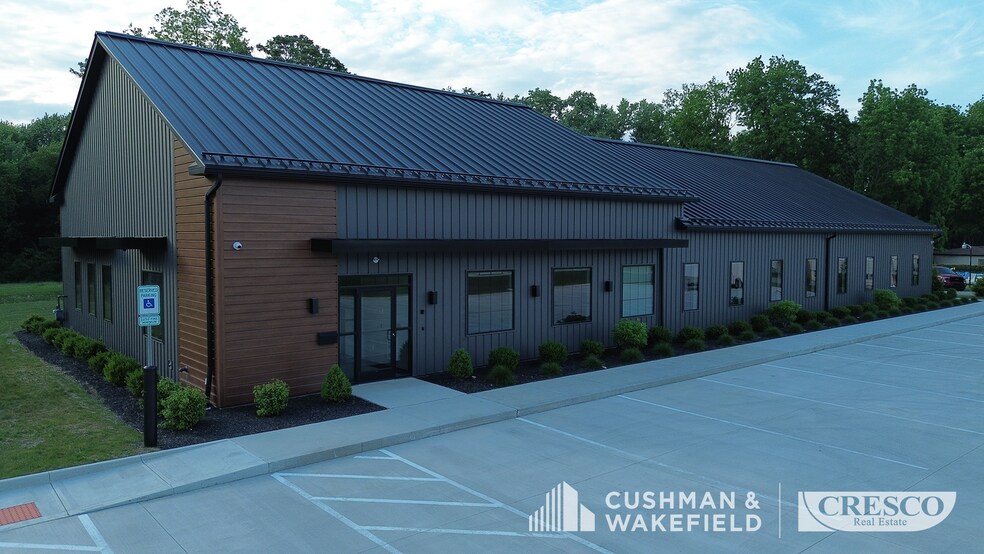More Photos Of 29992 Lorain Rd, North Olmsted Office For Sale