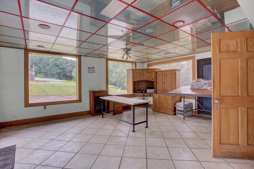 More Photos Of 3771 Pleasant Grove Rd, Warfordsburg Warehouse For Sale