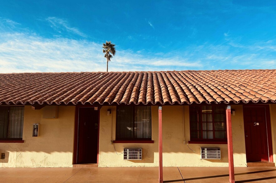 More Photos Of 1650 N Oracle Rd, Tucson Hotel For Sale