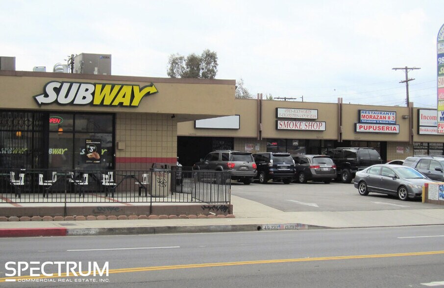 More Photos Of 15232-15246 Saticoy St, Van Nuys Freestanding For Lease