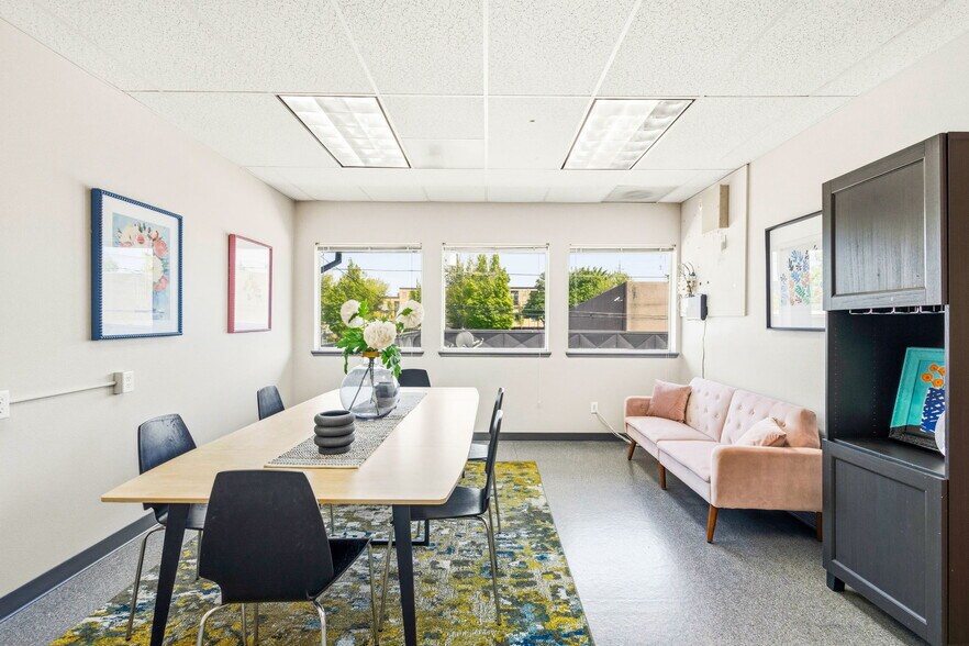 More Photos Of 1220 Liberty St NE, Salem Medical For Lease