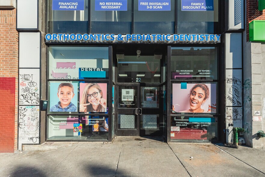 More Photos Of 22 Graham Ave, Brooklyn Storefront For Sale