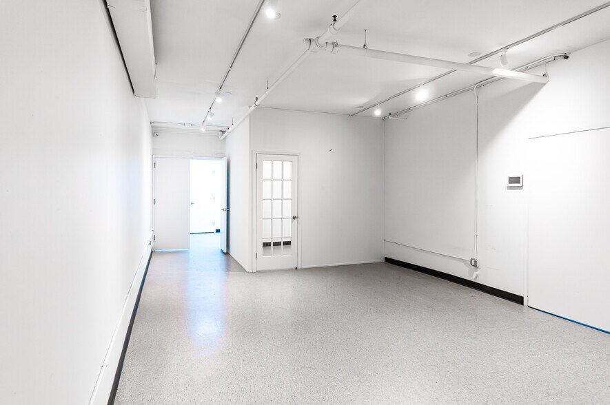 More Photos Of 21 Warren St, New York Apartments For Lease
