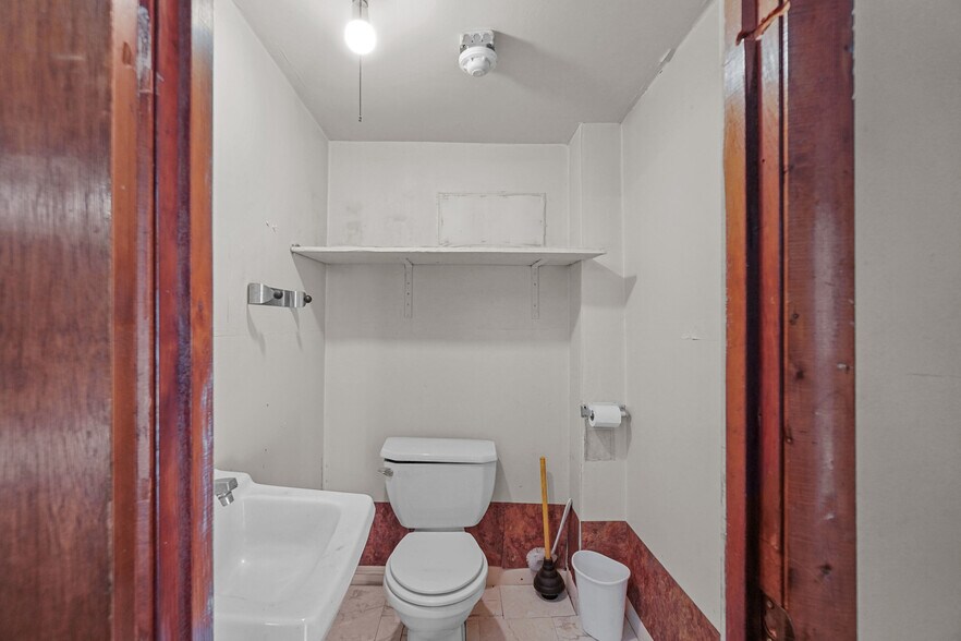 More Photos Of 72 PARKER St, Woonsocket General Retail For Sale