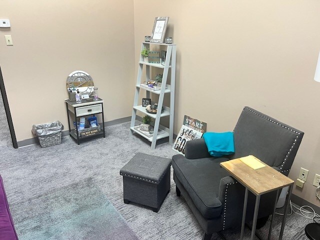 More Photos Of 4025 Woodland Park Blvd, Arlington Office For Lease