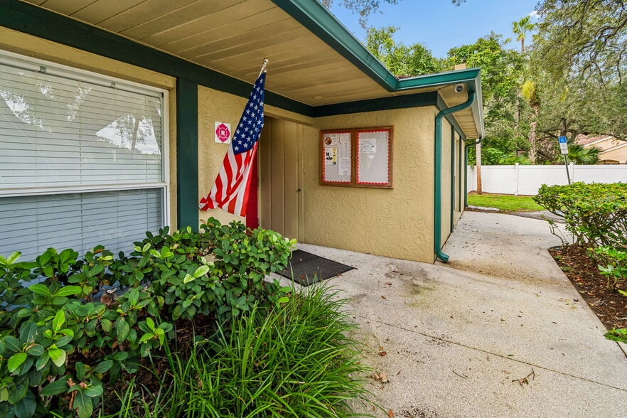 More Photos Of 4001 Skipper Rd, Tampa Schools For Sale