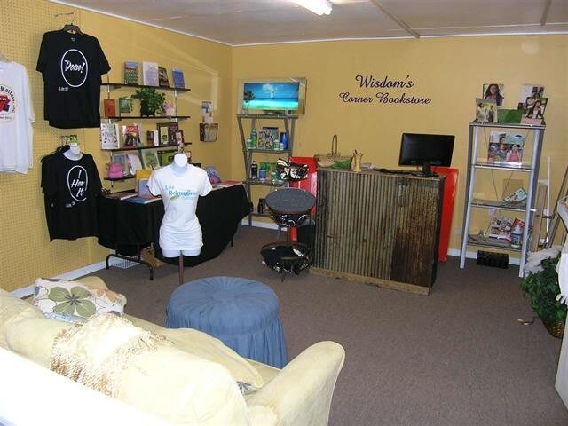 More Photos Of 2930 Springridge Rd, Raymond Freestanding For Lease