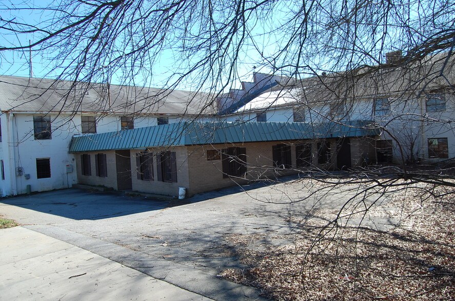 More Photos Of 1734 E Martin Luther King Jr Dr, High Point Warehouse For Sale