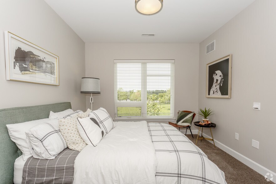 More Photos Of 1000 Berkley Pky, Kansas City Apartments For Sale