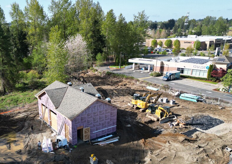 More Photos Of 13303 SE 272nd St, Kent General Retail For Sale