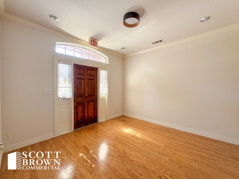 More Photos Of 860 Hebron Pky, Lewisville Medical For Sale