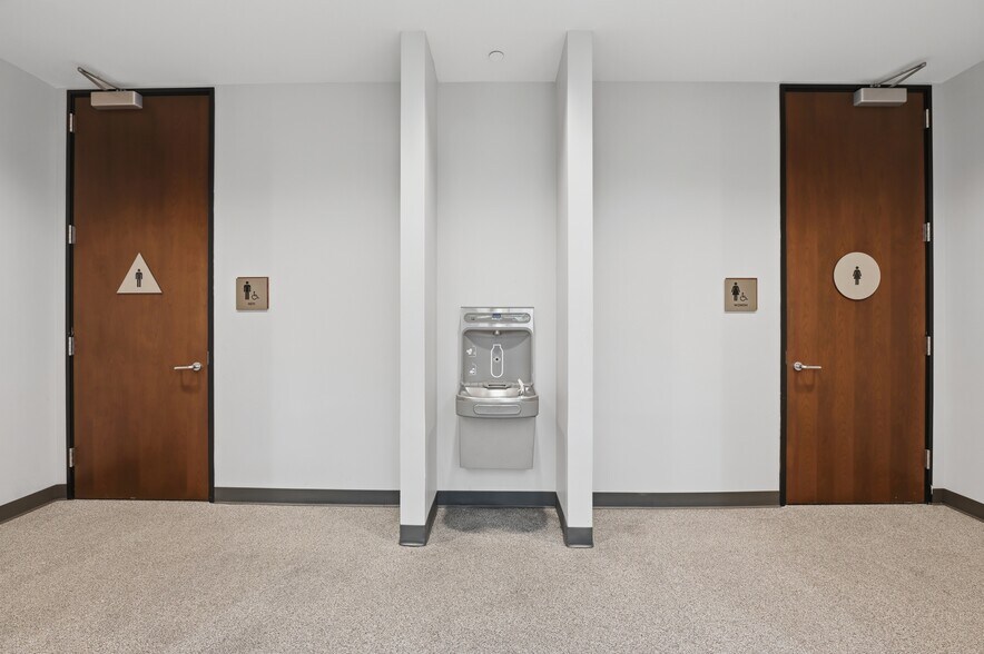 More Photos Of 3655 Nobel Dr, San Diego Office For Lease