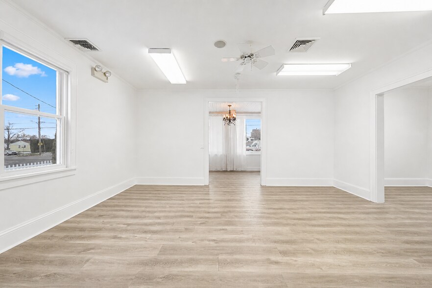 More Photos Of 118 Columbus Ave, Valhalla Office Residential For Lease