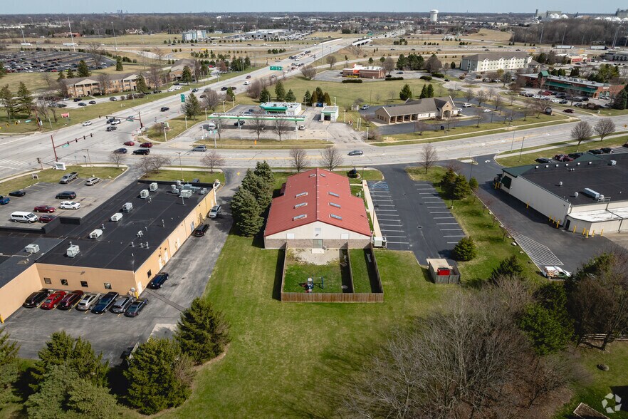 More Photos Of 3240 Briarfield Blvd, Maumee Veterinarian Kennel For Sale