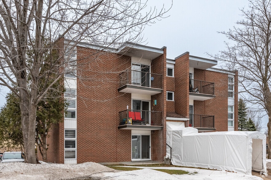 Primary Photo Of 4161 St Du Barrage, Lévis Apartments For Sale
