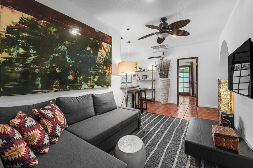 More Photos Of 520 Chuckwalla Rd, Palm Springs Apartments For Sale